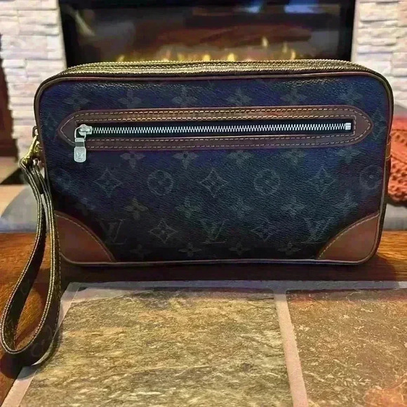 Louis Vuitton Handbags - Vintage Louis Vuitton Marly Dragonne Clutch GUC